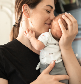 Acné du nourrisson : conseils apaisants pour jeunes parents