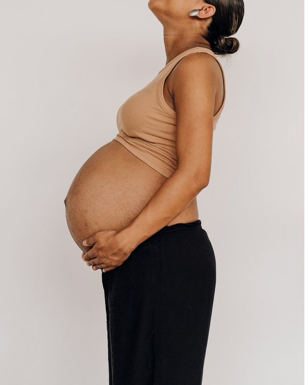 Douleur bas du ventre grossesse : causes, solutions et signaux d'alerte
