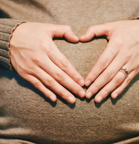 8 semaines de grossesse (10 SA) : développement, symptômes et conseils