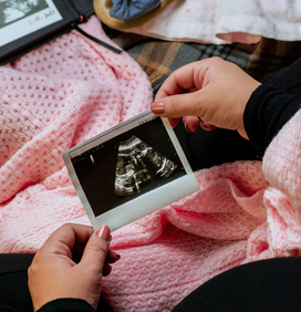 9 semaines de grossesse : développement, symptômes et conseils
