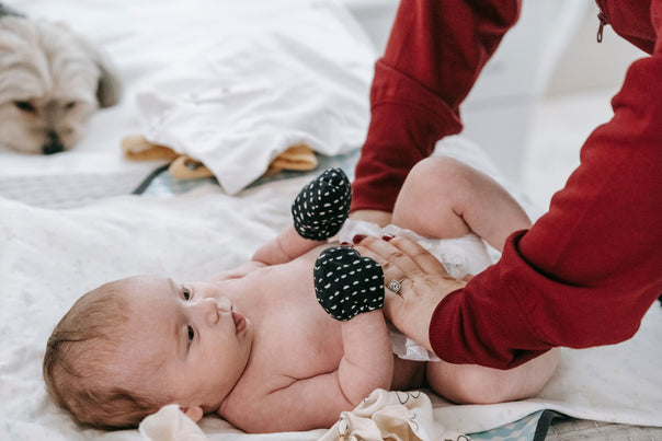 Selles de bébé : couleur, texture et quand s'inquiéter