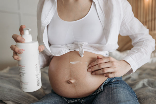 Vergetures de grossesse sur le ventre : prévenir, soigner et les atténuer
